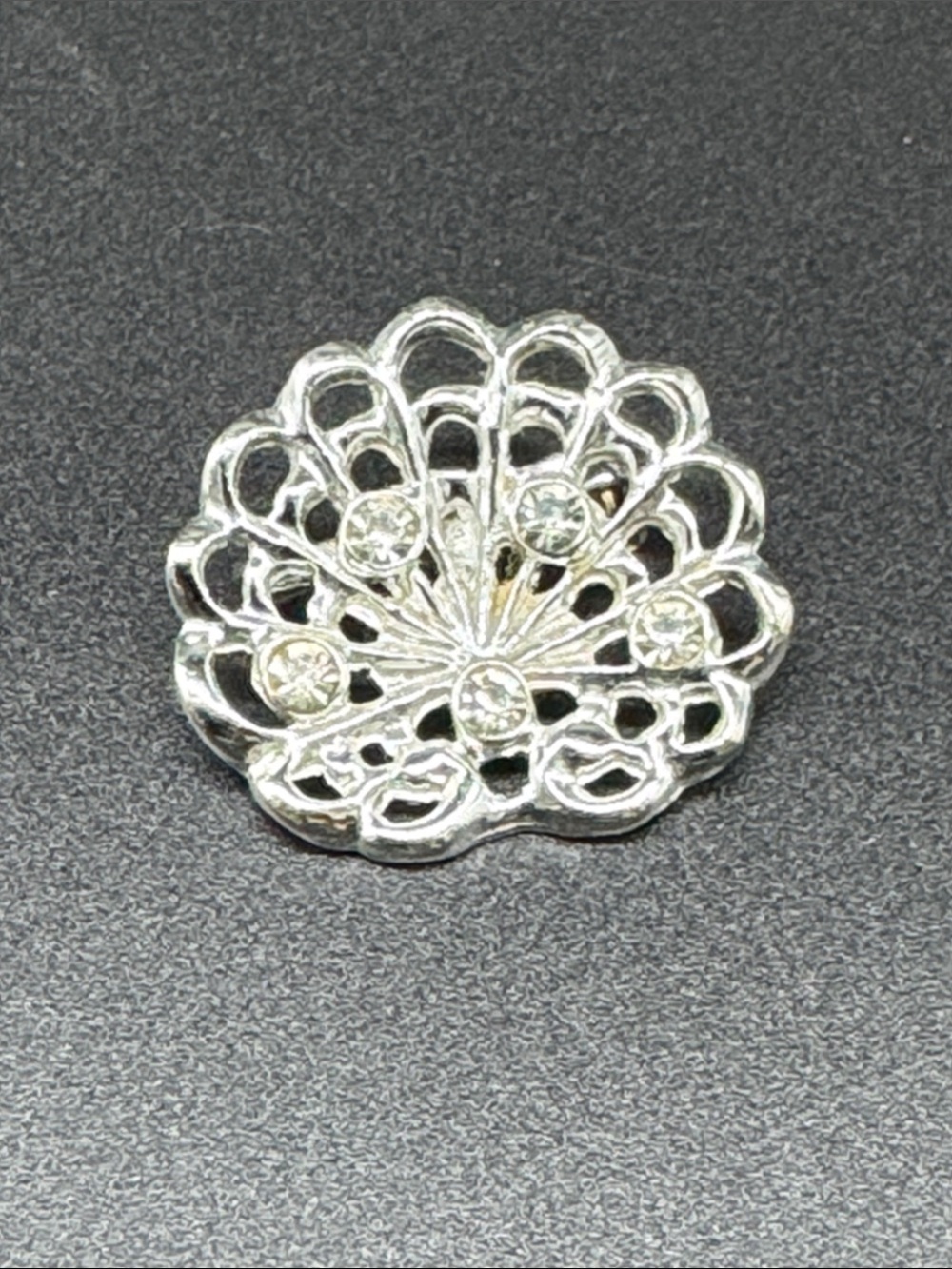 Silvertone Filigree Fan Brooch Clear Rhinestones